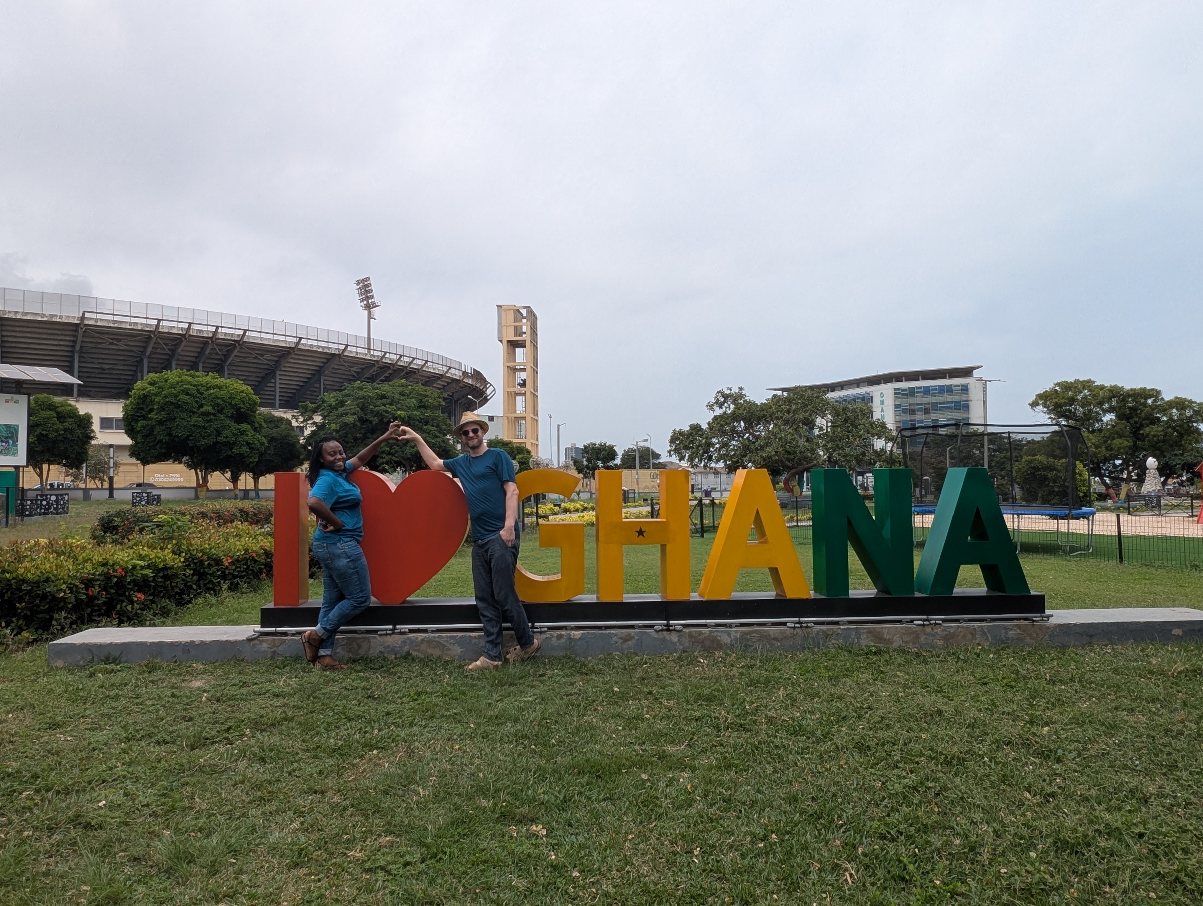 Charity und Christoph in Accra